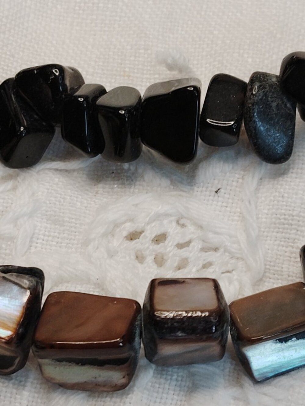 Shell & Black Stone Two‑Strand Necklace - Picture 4 of 7
